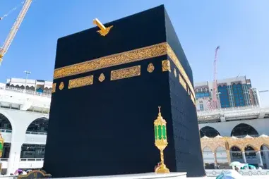 4 Star 14 Nights July Umrah Package